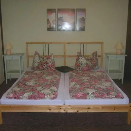 Otto Apartment *